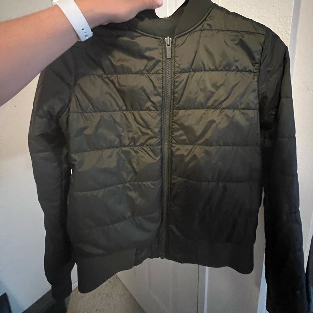 Lululemon non-stop reversible bomber